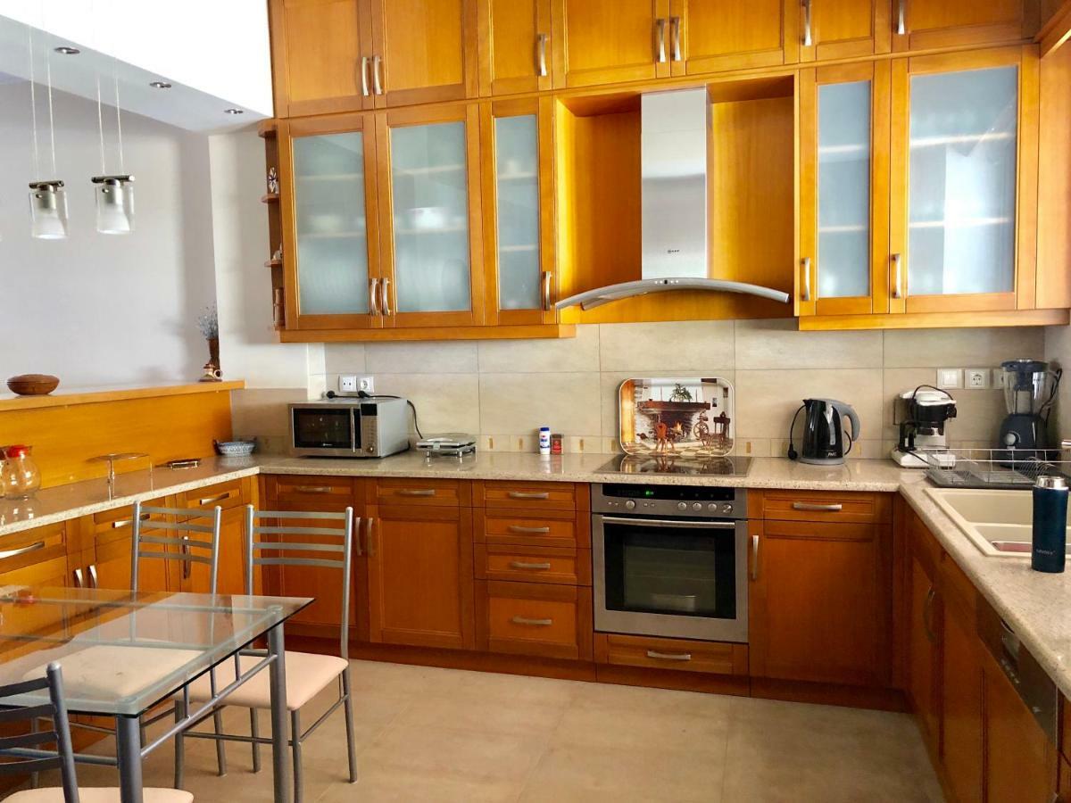 דירות לוטראקי Azure Retreat מראה חיצוני תמונה